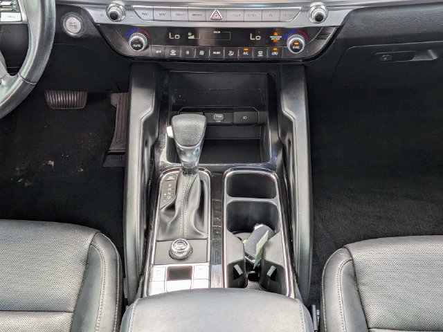 Used 2022 Kia Telluride LX FWD image 17
