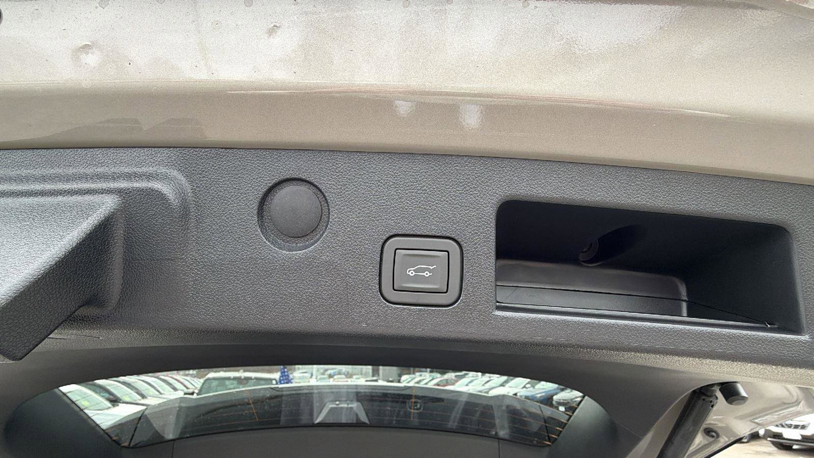 New 2026 GMC Terrain AT4 w/ Convenience Package III image 12