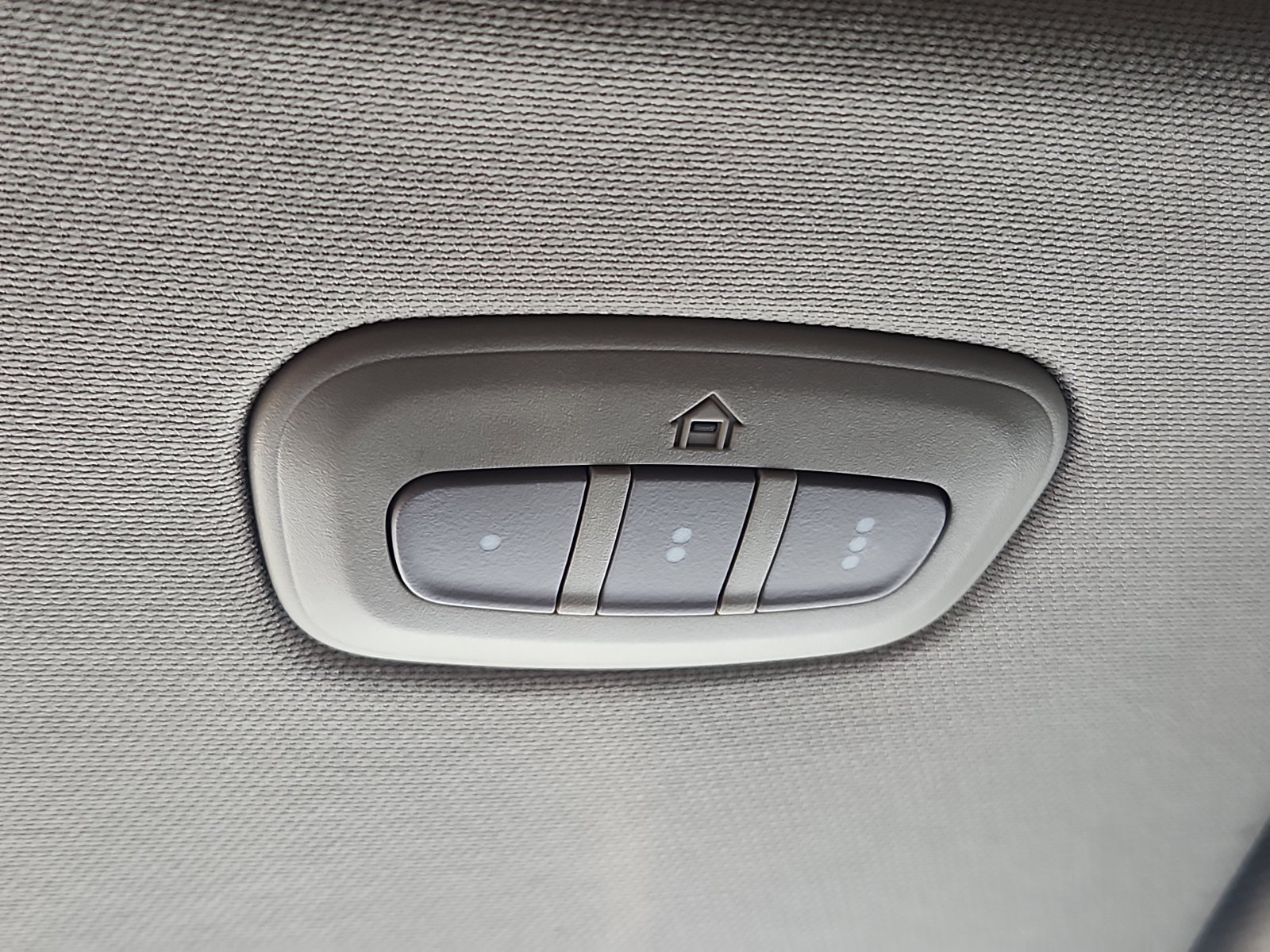 Used 2022 RAM 1500 Laramie AWD/4WD image 17