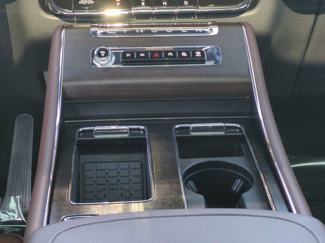 Used 2025 Lincoln Aviator Reserve w/ Illumination Package image 19