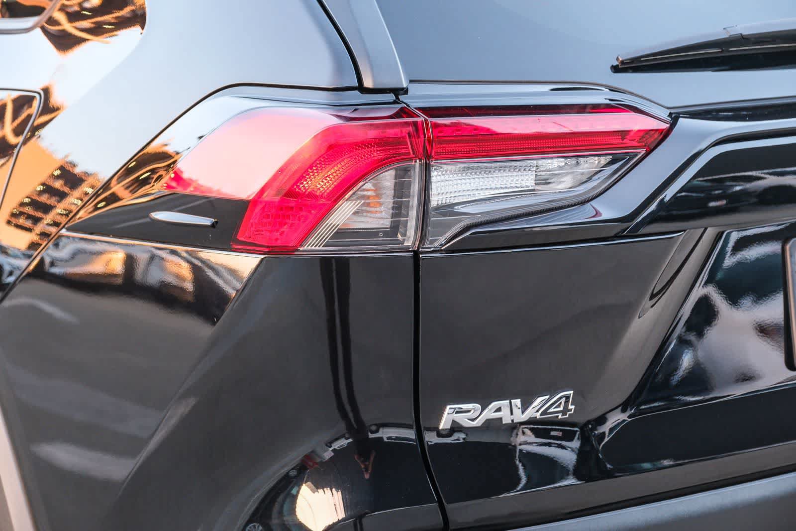 Certified 2025 Toyota RAV4 LE FWD image 7