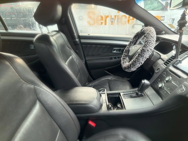 Used 2015 Ford Taurus SEL image 6