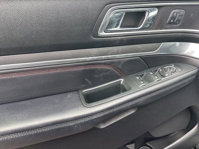 Used 2018 Ford Explorer Sport image 13