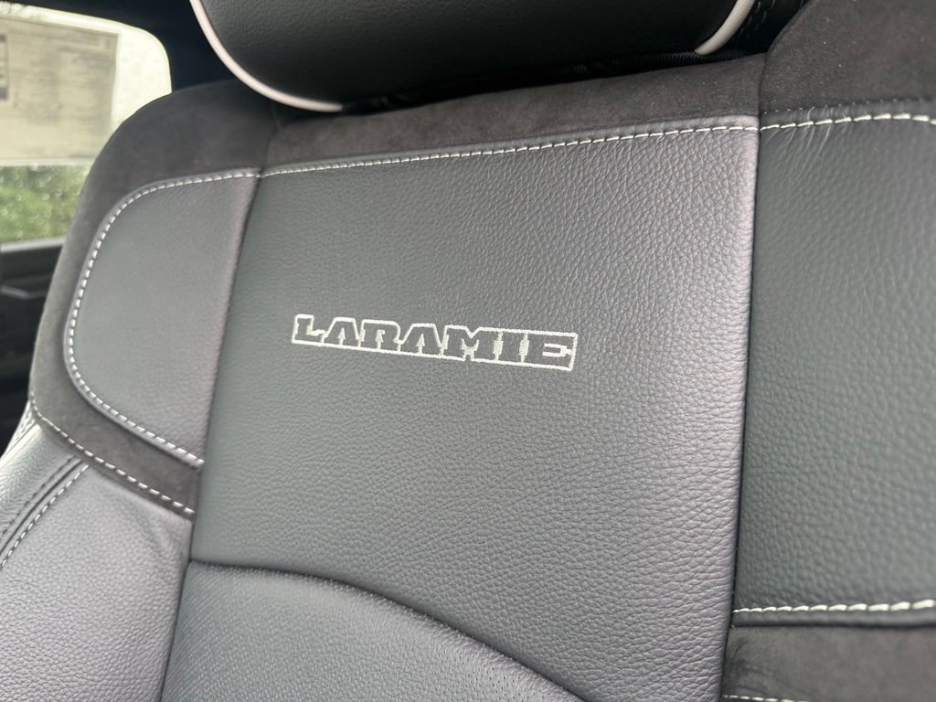 New 2026 RAM 2500 Laramie AWD/4WD image 15