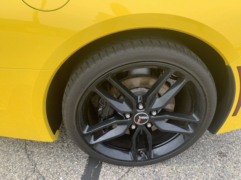 Certified 2015 Chevrolet Corvette Stingray Coupe w/ 2LT Preferred Equipment Group image 10