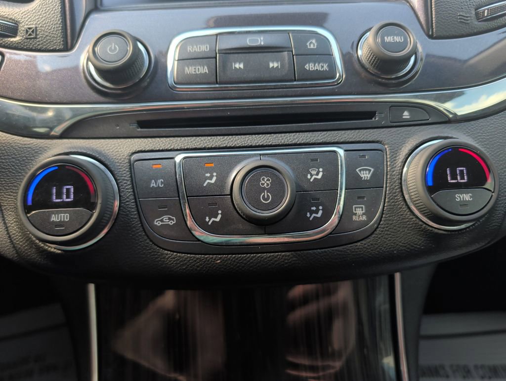 Used 2017 Chevrolet Impala Premier w/ Enhanced Convenience Package image 15