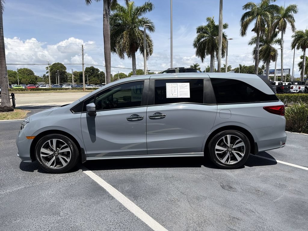 Certified 2024 Honda Odyssey Touring image 5