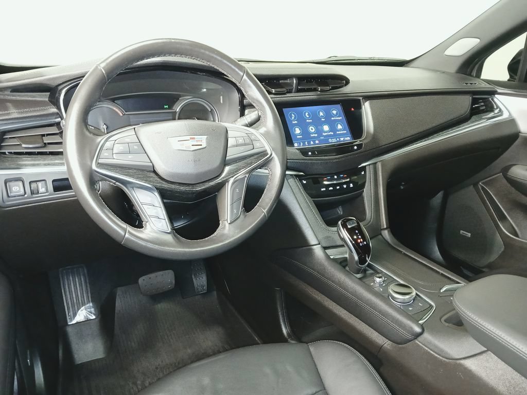 Certified 2022 Cadillac XT5 Premium Luxury AWD/4WD image 9