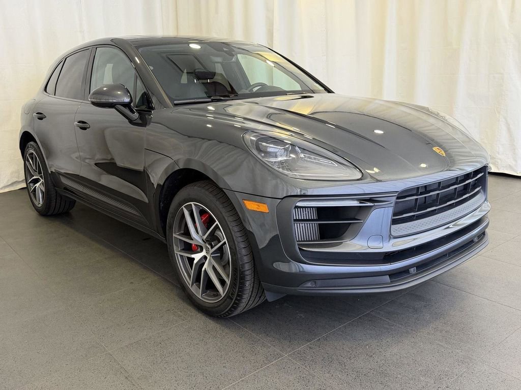 Certified 2022 Porsche Macan S image 7