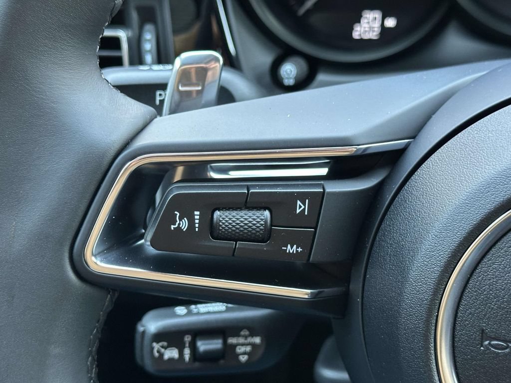 New 2026 Porsche Macan AWD/4WD image 22