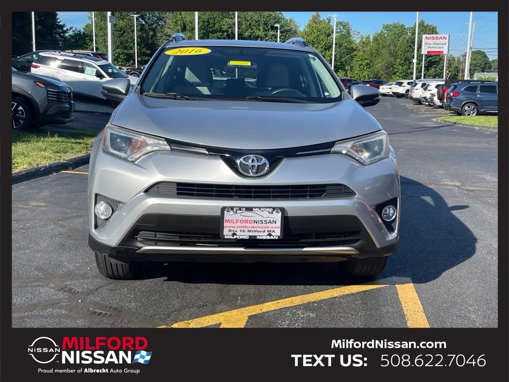 Used 2016 Toyota RAV4 XLE AWD/4WD image 7