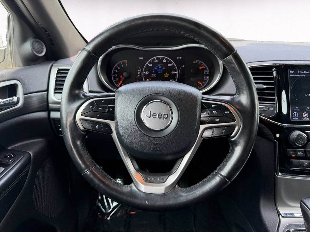 Used 2020 Jeep Grand Cherokee Altitude AWD/4WD image 12