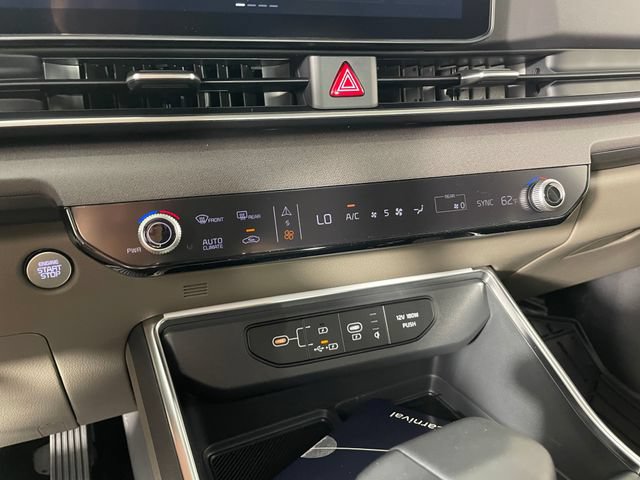 New 2026 Kia Carnival EX FWD image 6