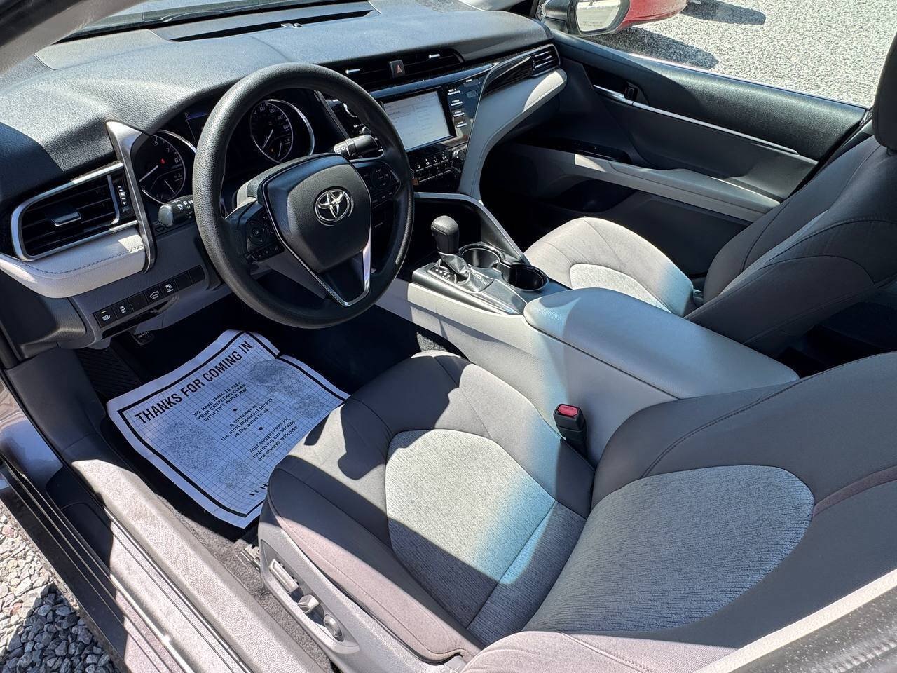 Used 2019 Toyota Camry LE w/ Convenience Package FWD image 9