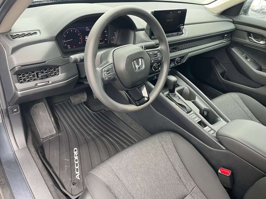 Certified 2025 Honda Accord LX image 5
