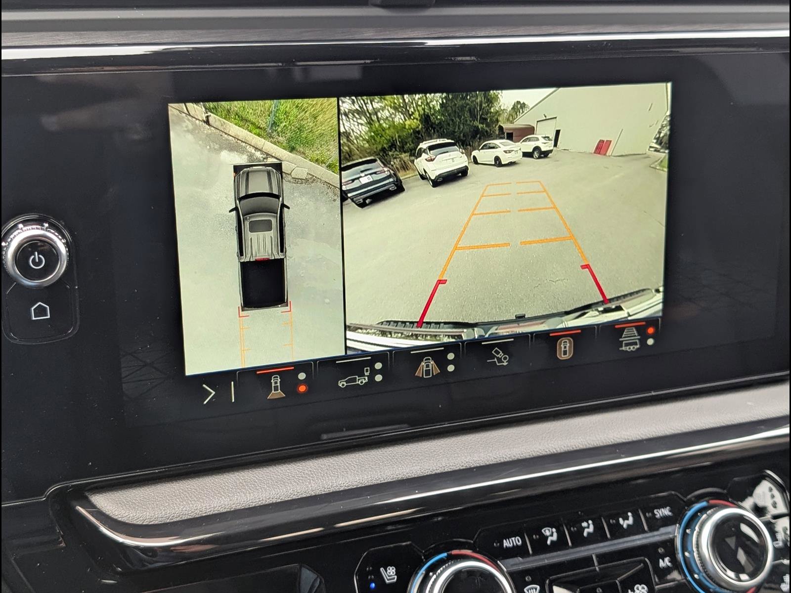 Used 2024 GMC Sierra 1500 AT4 w/ Technology Package image 15