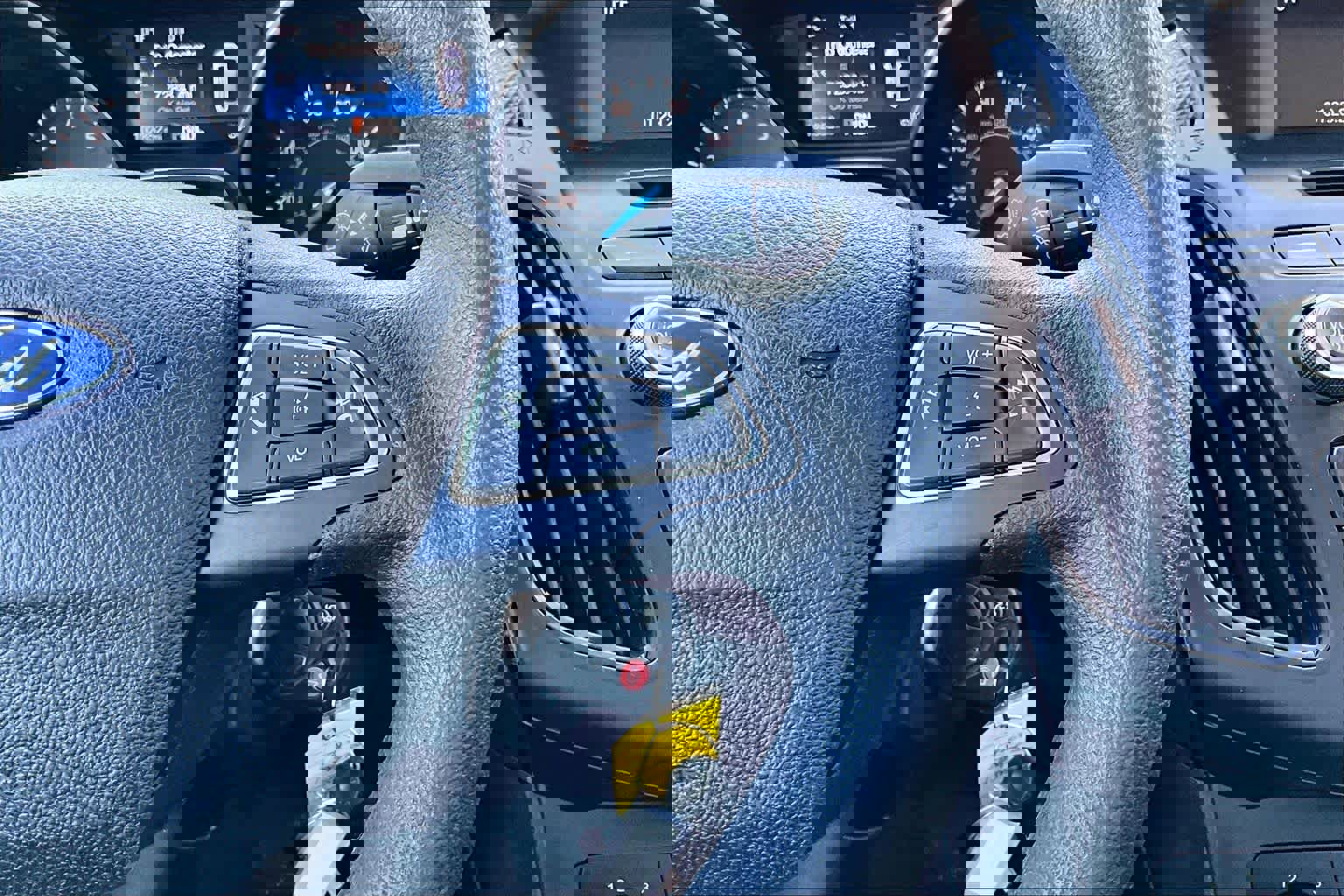 Used 2015 Ford Focus SE image 25