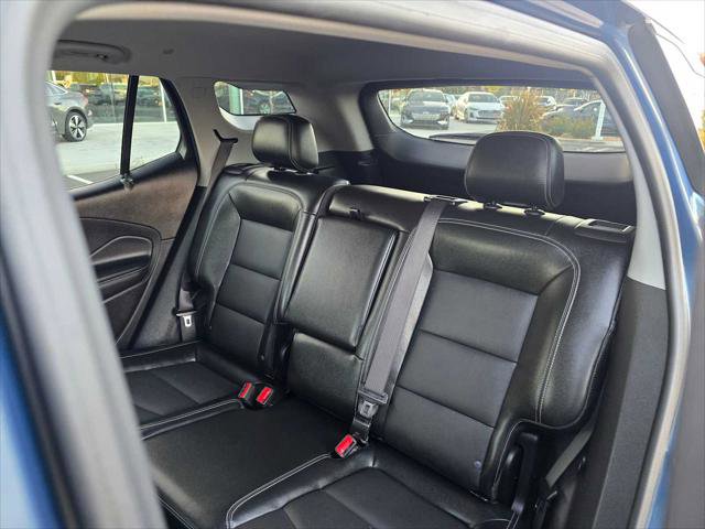 Used 2024 GMC Terrain SLT image 19