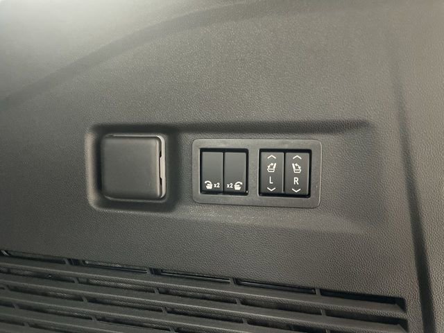 New 2026 Chevrolet Suburban LT w/ Comfort Package image 26