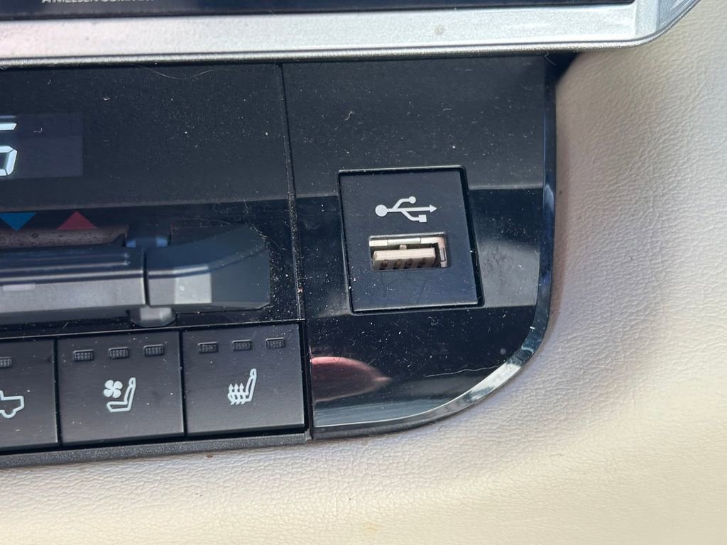 Used 2022 Toyota Tundra 1794 Edition image 35