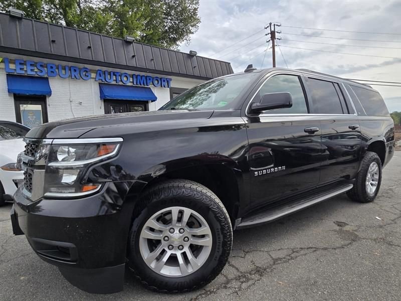 Used 2015 Chevrolet Suburban LT image 2