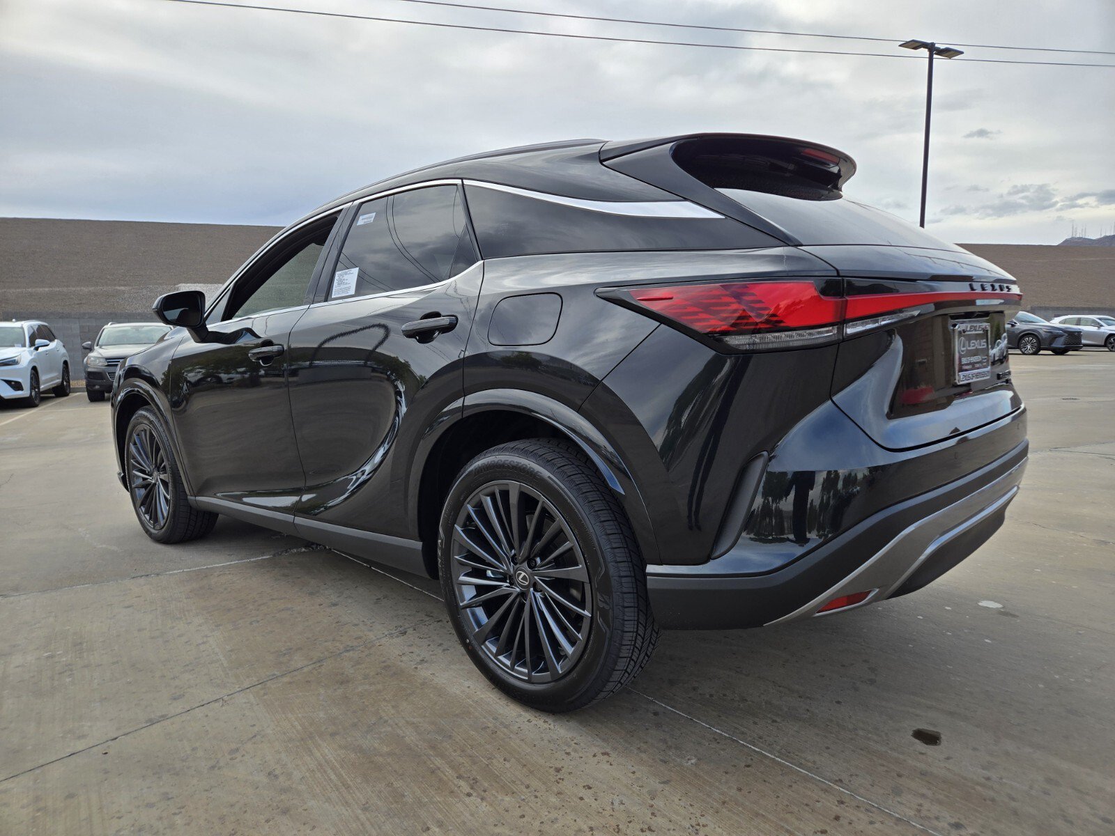 New 2026 Lexus RX 450h AWD image 4