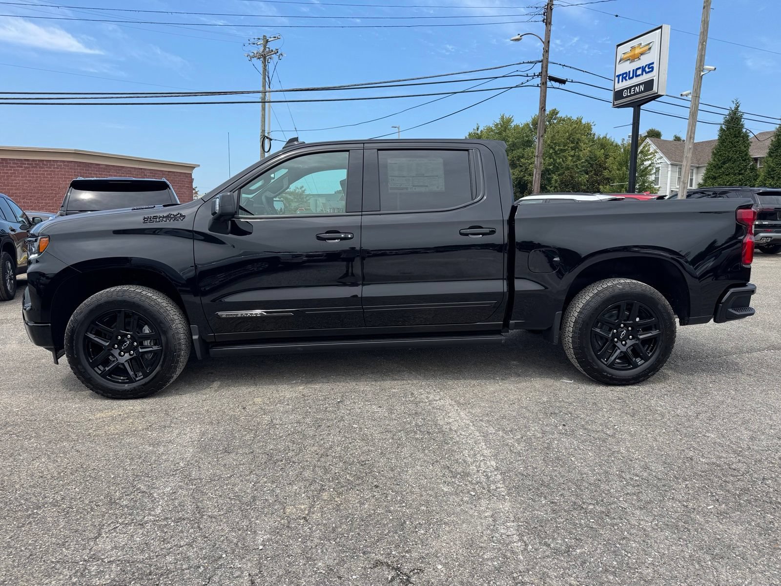 New 2026 Chevrolet Silverado 1500 High Country w/ Midnight Edition AWD/4WD image 3