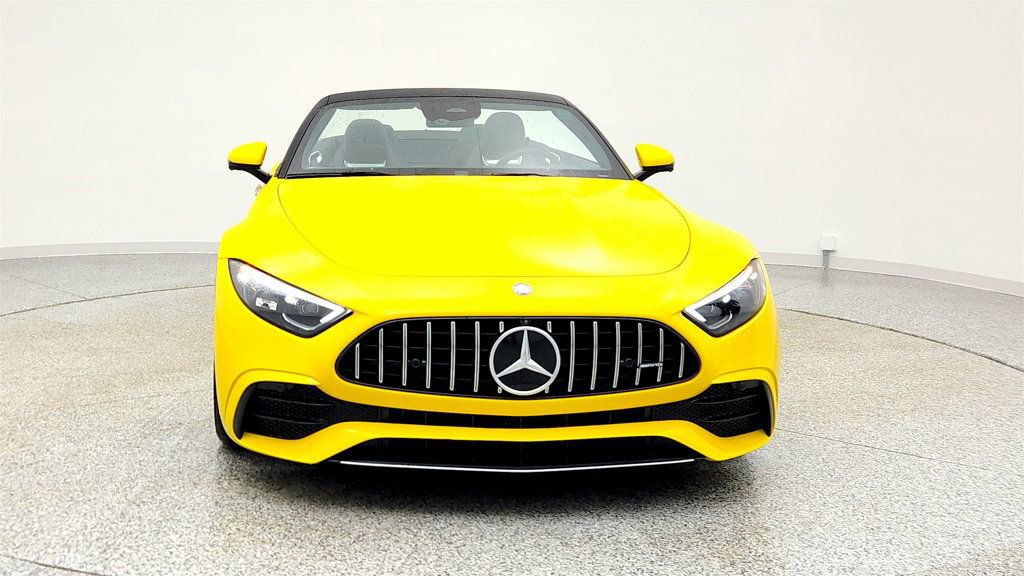 Used 2023 Mercedes-Benz SL 43 AMG image 2