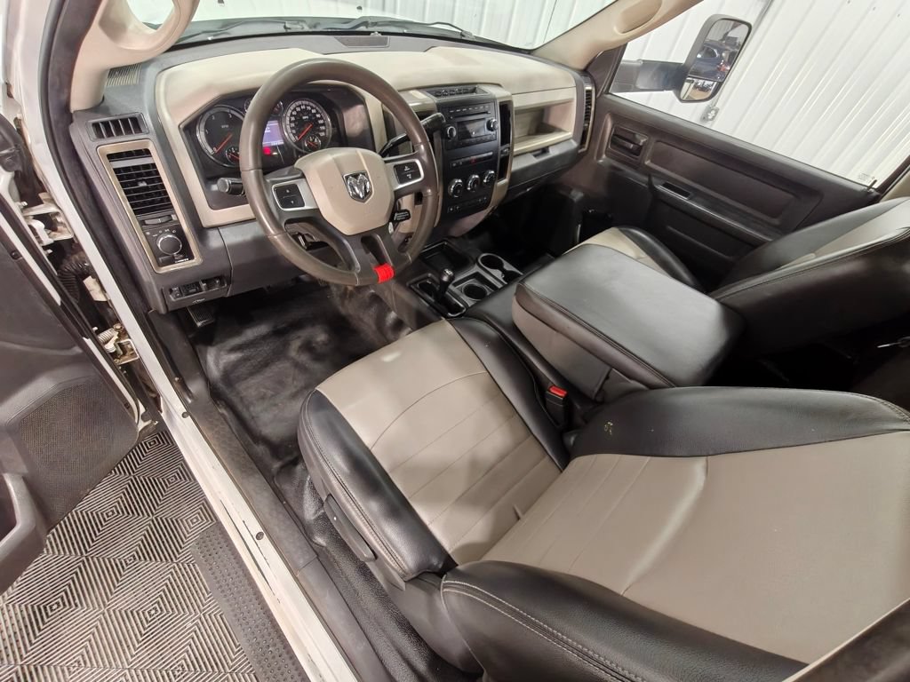 Used 2011 RAM 5500 4x4 Regular Cab w/ ST Decor Group image 4