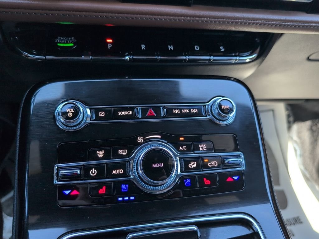 Used 2023 Lincoln Nautilus Reserve w/ Equipment Group 201A image 19