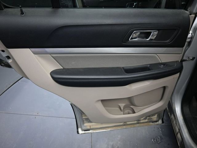 Used 2018 Ford Explorer 4WD image 16