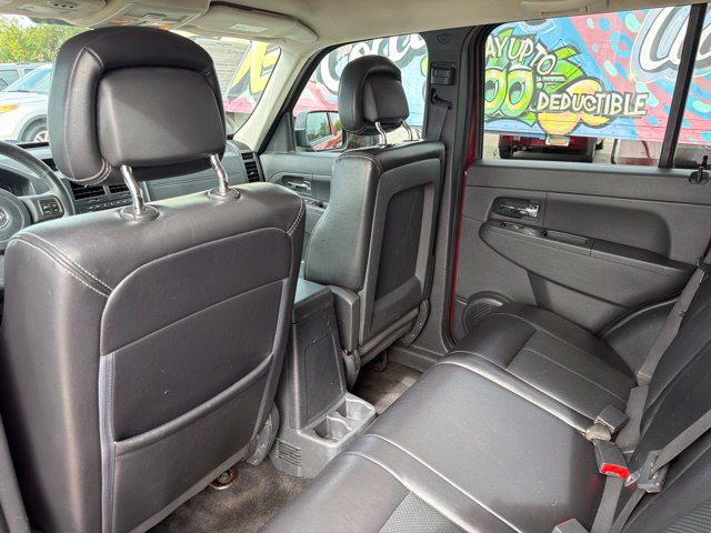 Used 2012 Jeep Liberty Sport AWD/4WD image 17