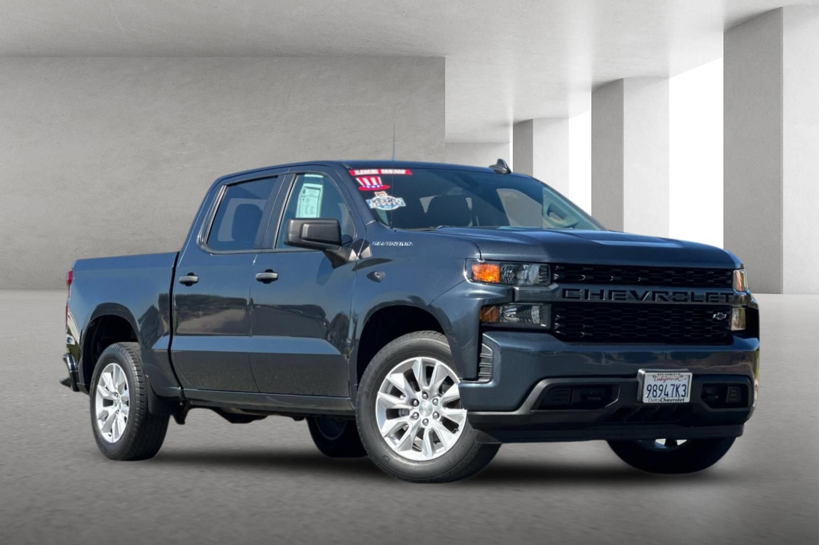 Used 2022 Chevrolet Silverado 1500 Custom RWD image 2
