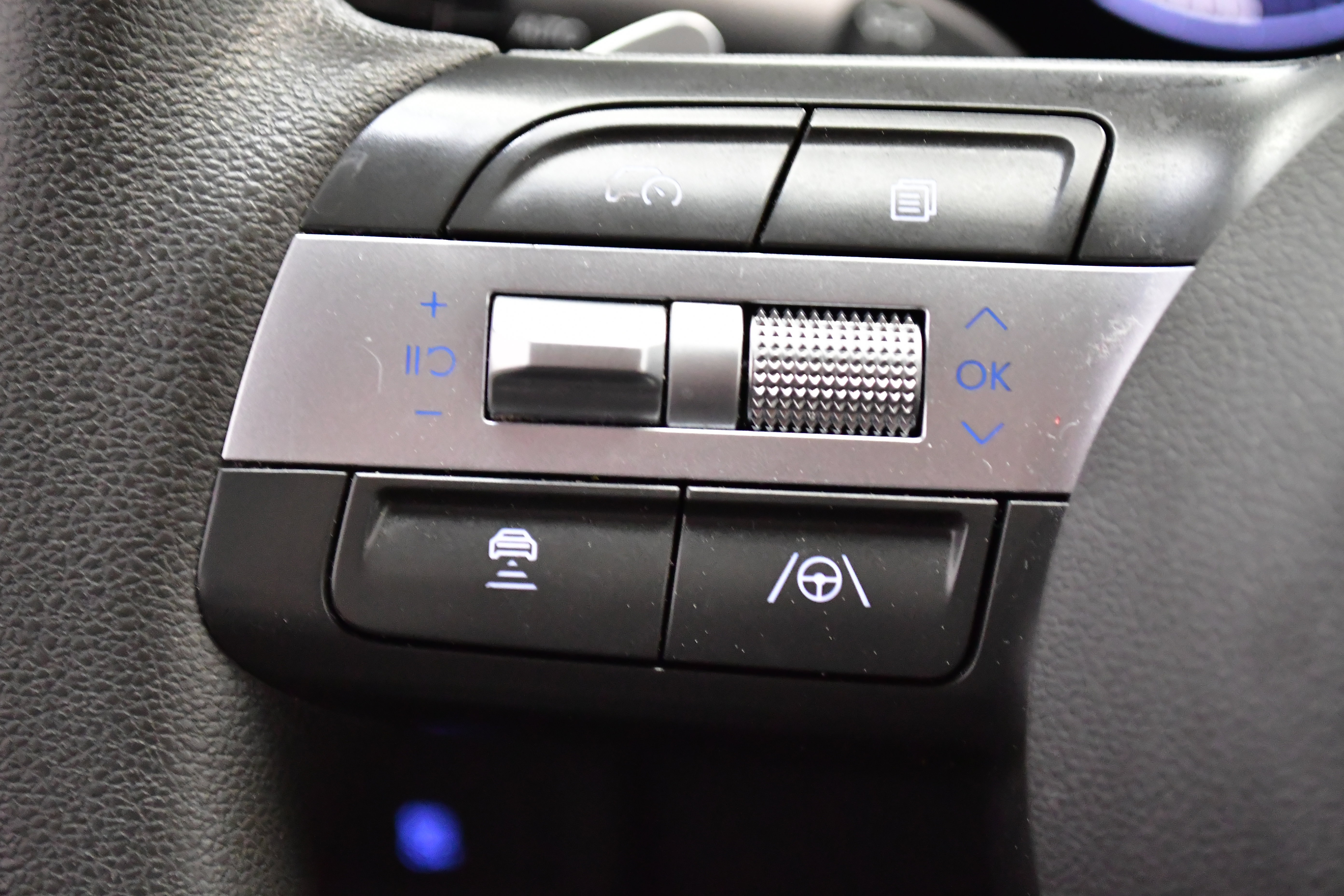 Used 2025 Hyundai Sonata SEL FWD image 20