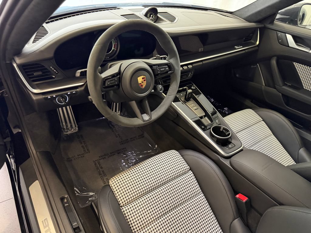 Certified 2024 Porsche 911 Turbo S AWD/4WD image 4