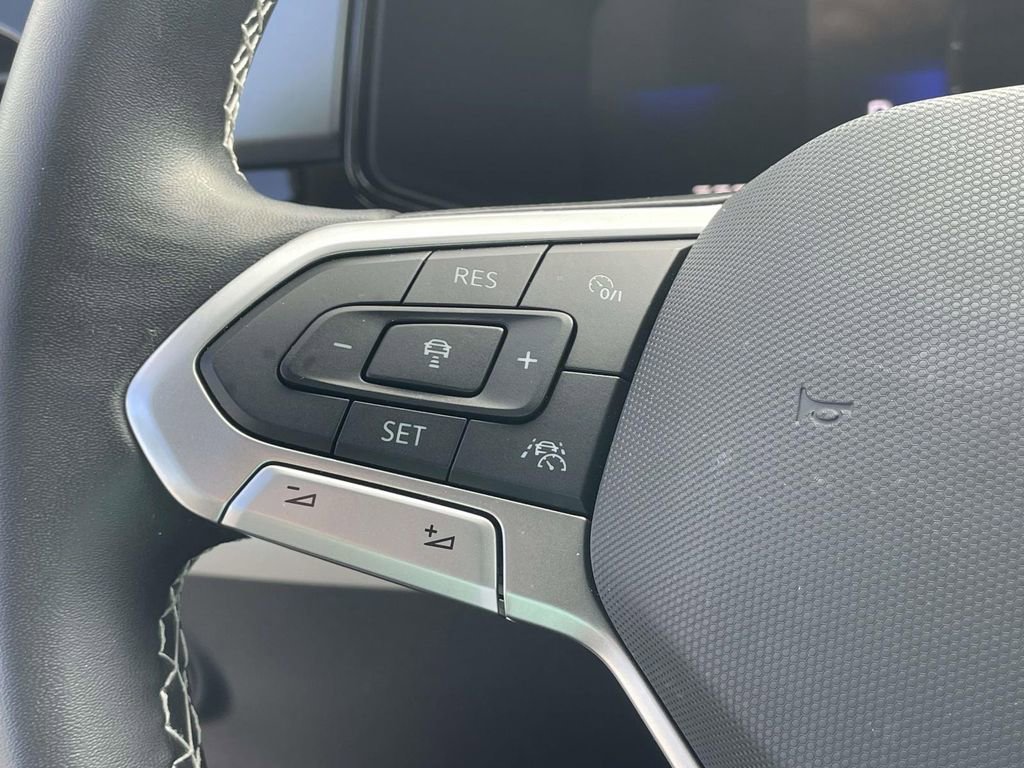 Used 2025 Volkswagen Taos S AWD/4WD image 18