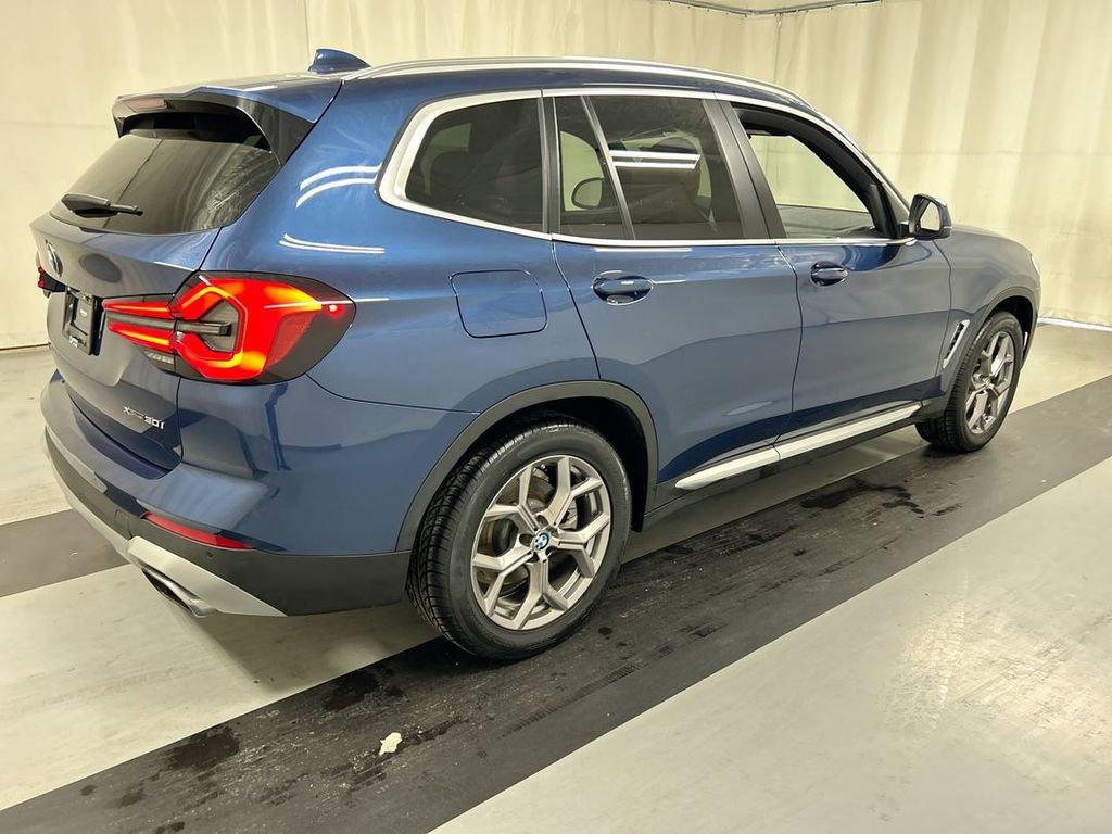 Used 2022 BMW X3 xDrive30i w/ Convenience Package w/ZPA image 2