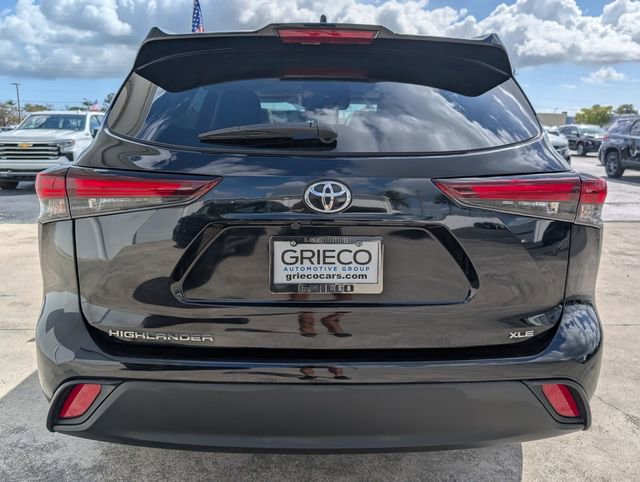 Used 2024 Toyota Highlander XLE image 15