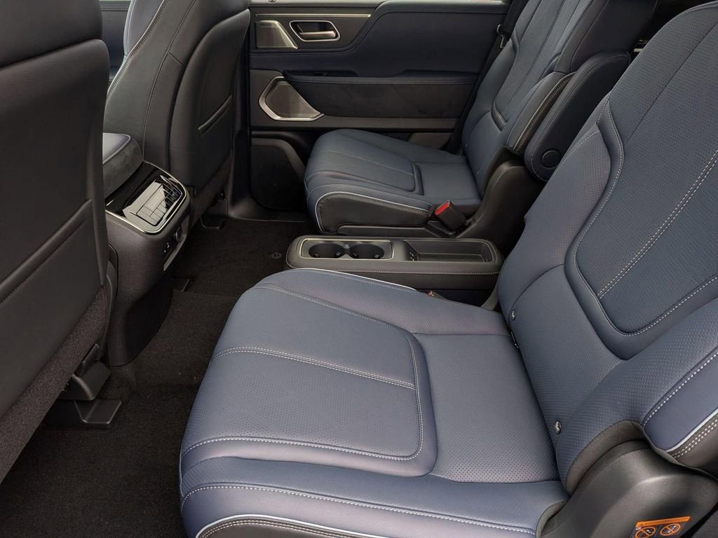 New 2026 INFINITI QX80 4WD w/ Sport Exterior Package image 28