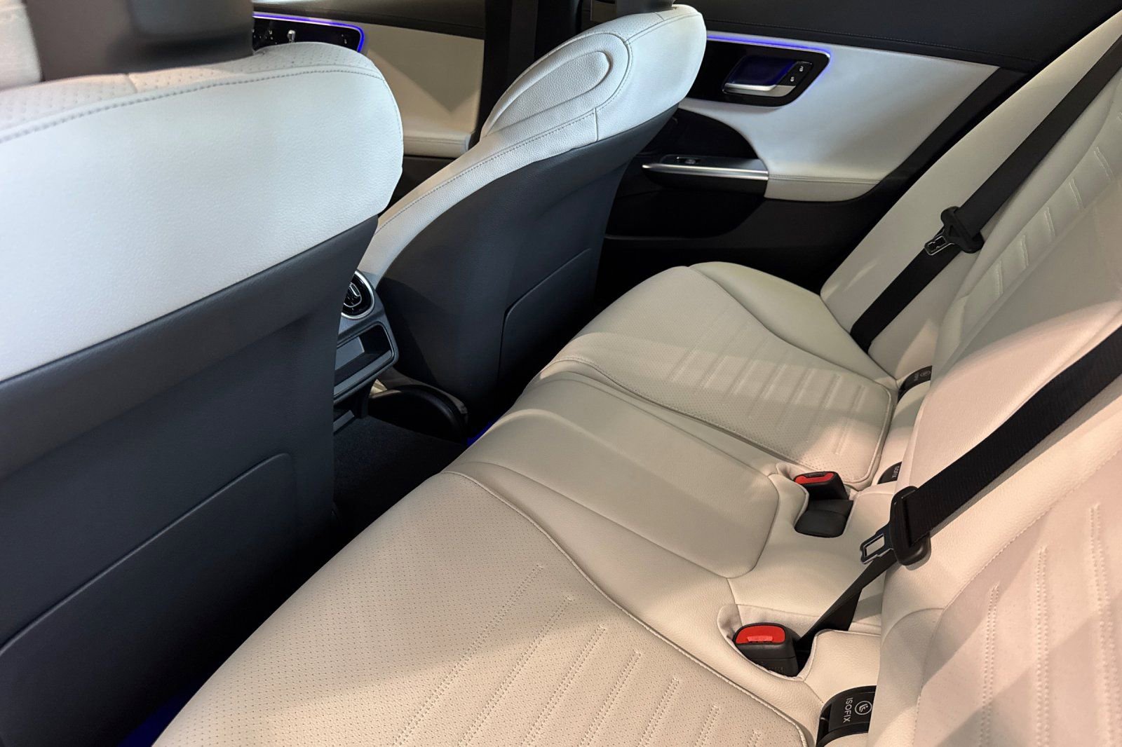New 2025 Mercedes-Benz C 300 4MATIC Sedan image 14