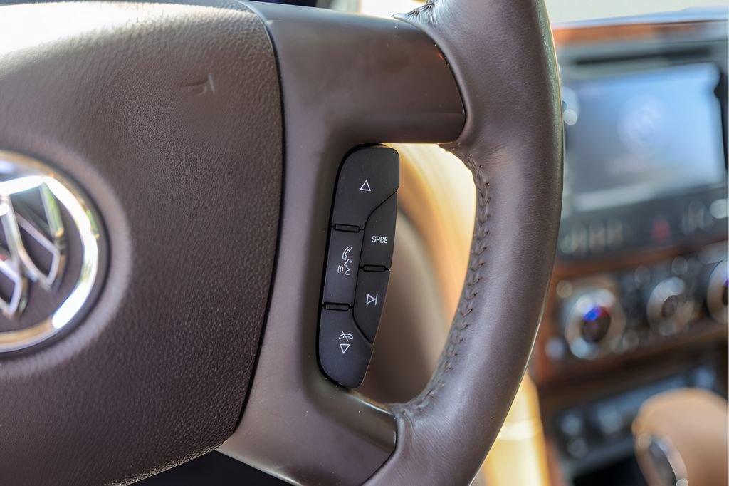 Used 2015 Buick Enclave Leather FWD image 16