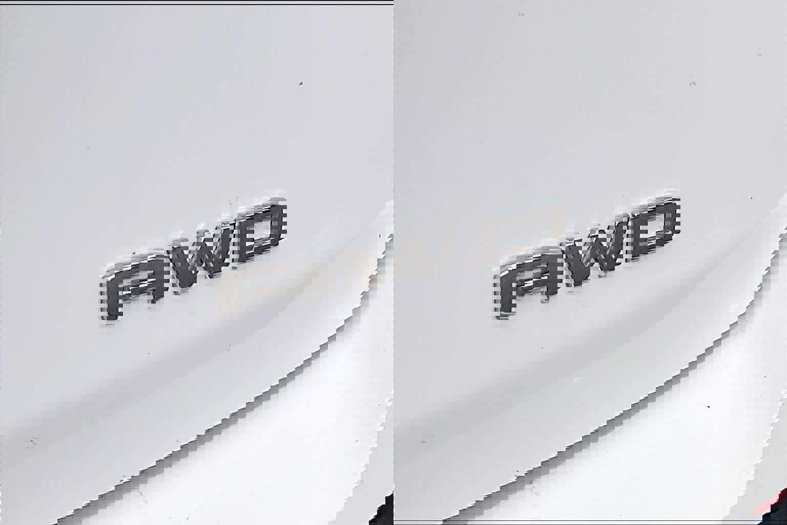 Used 2024 GMC Terrain SLE image 9