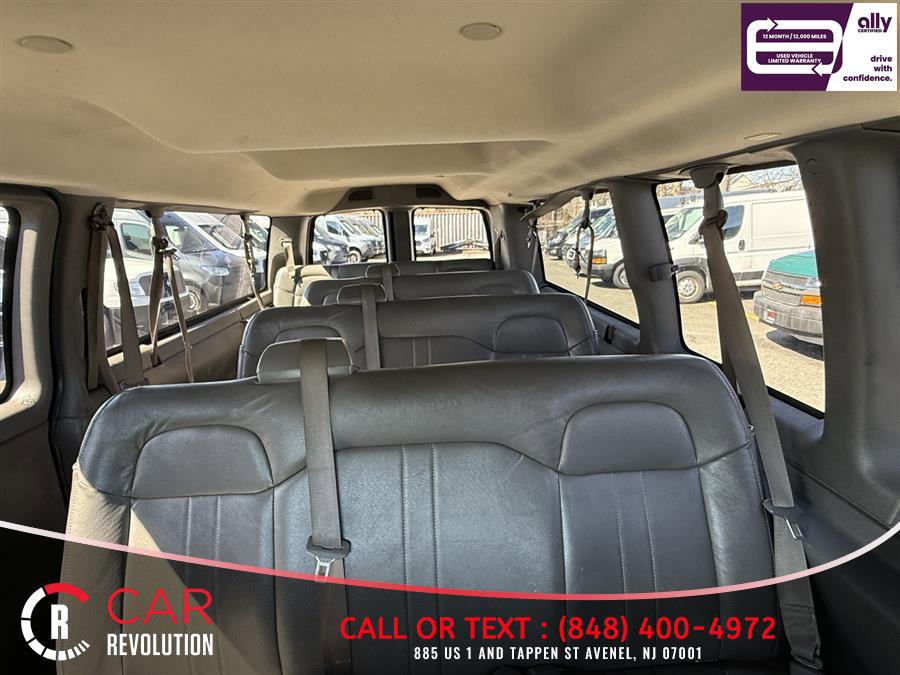 Used 2019 Chevrolet Express 3500 LS RWD image 11