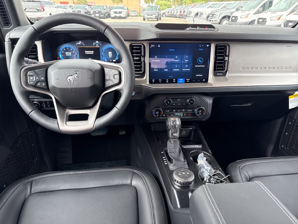 New 2026 Ford Bronco Outer Banks AWD/4WD image 5