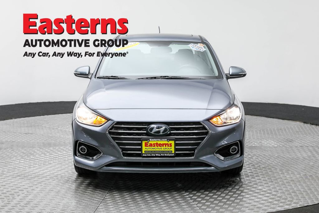 Used 2020 Hyundai Accent Limited image 2