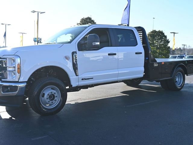 New 2026 Ford F350 XL w/ XL Chrome Package image 3