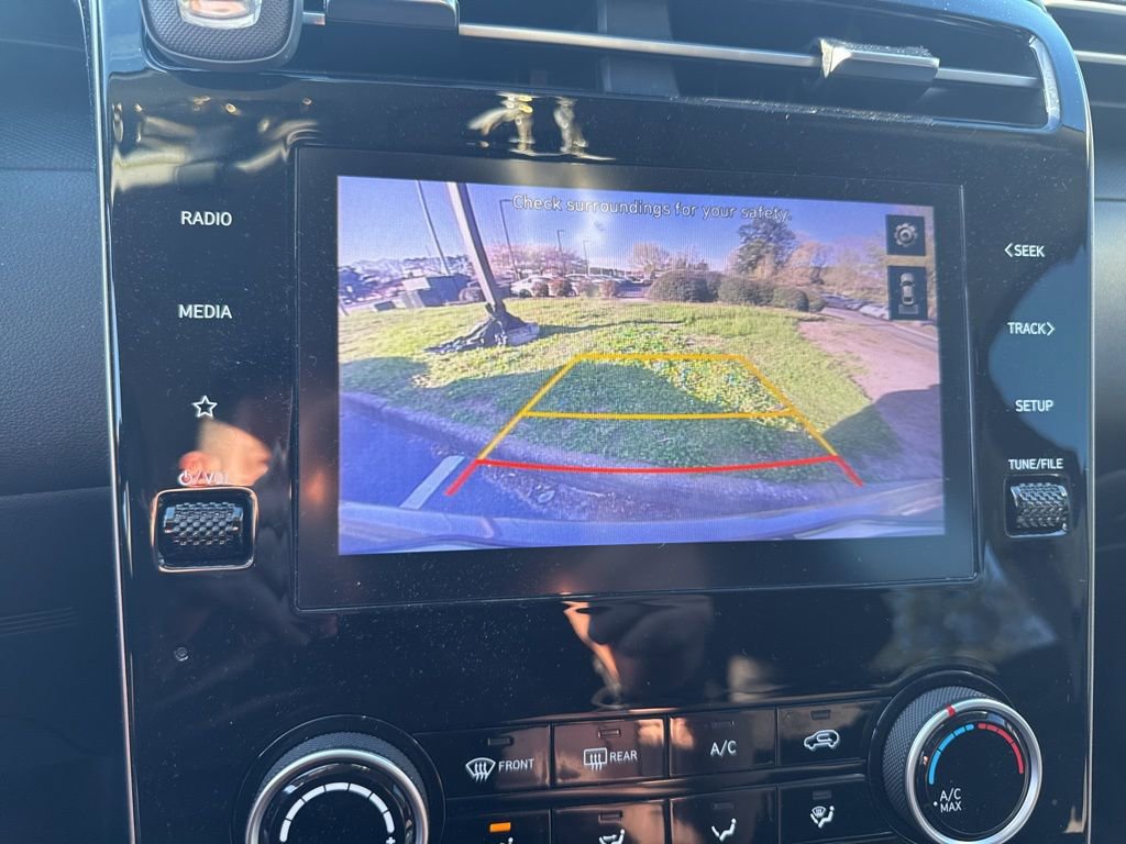 Used 2024 Hyundai Tucson SE image 16