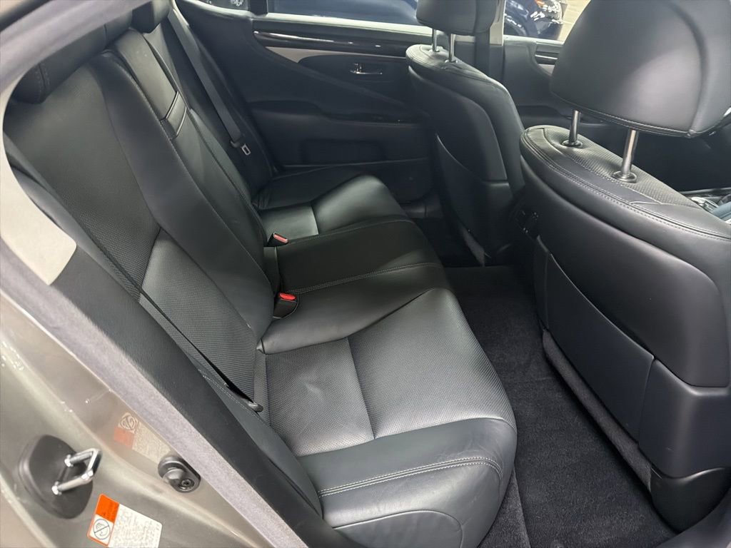Used 2017 Lexus LS 460 AWD w/ Comfort Package image 13