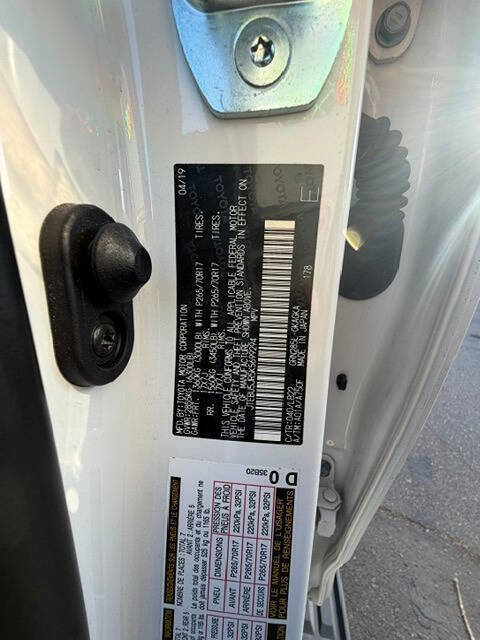 Used 2019 Toyota 4Runner SR5 Premium AWD/4WD image 45