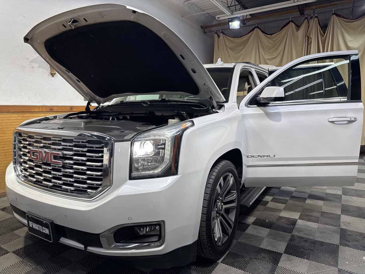 Used 2019 GMC Yukon Denali w/ Denali Ultimate Package AWD/4WD image 11